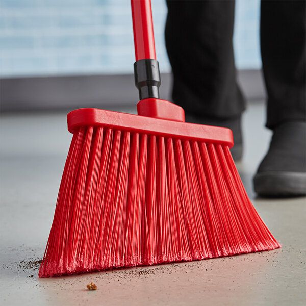 Picture of LOBBY BROOM HEAD - RED FLAGGED - ACME THREAD (12/CASE)